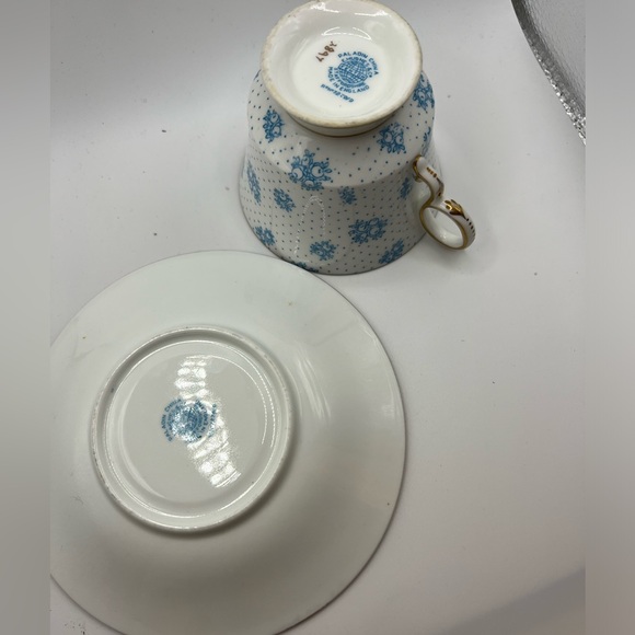 Paladin China Fenton tea cup set - Picture 4 of 4